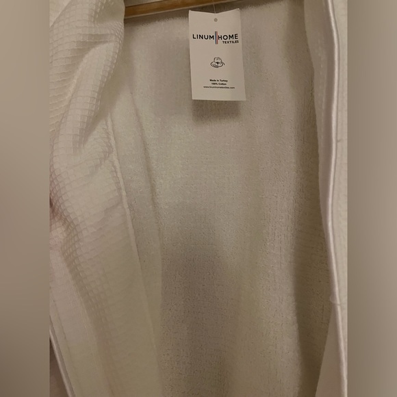 NWT Linux Home Textiles Luxury Terry Robe - Picture 10 of 10